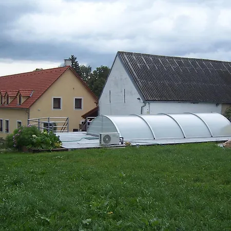 U Krumlova 3* Srnín