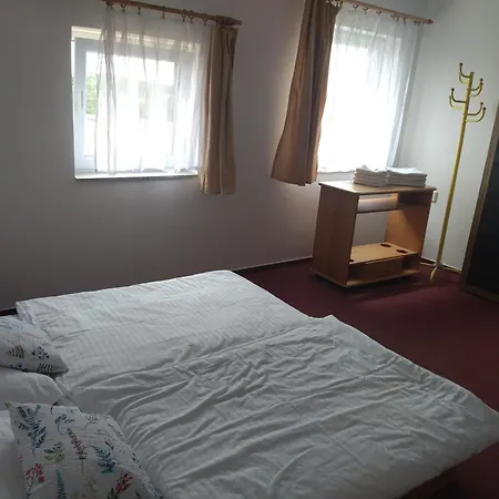 U Krumlova Gasthof 3*