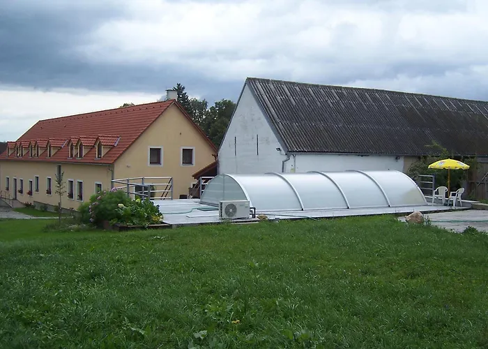 U Krumlova 3* Srnín